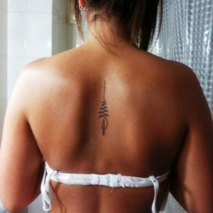 Татуировки Для Девушек На Спине Маленькие Фото