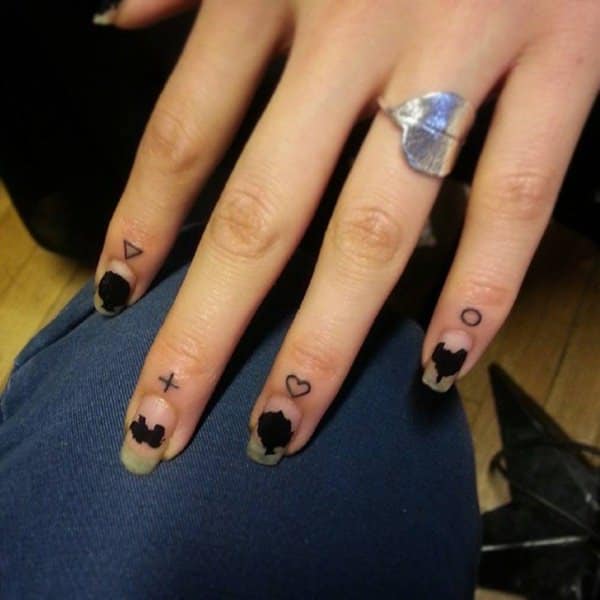 Finger Tattoos 101 Designs Types Meanings Aftercare Tips