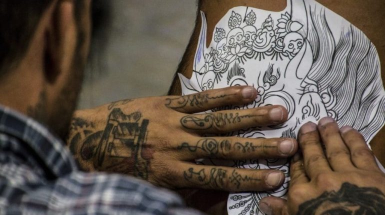 Tattoo Artist Salary: How Much do Tattoo Artists get Paid – We will Reveal All!