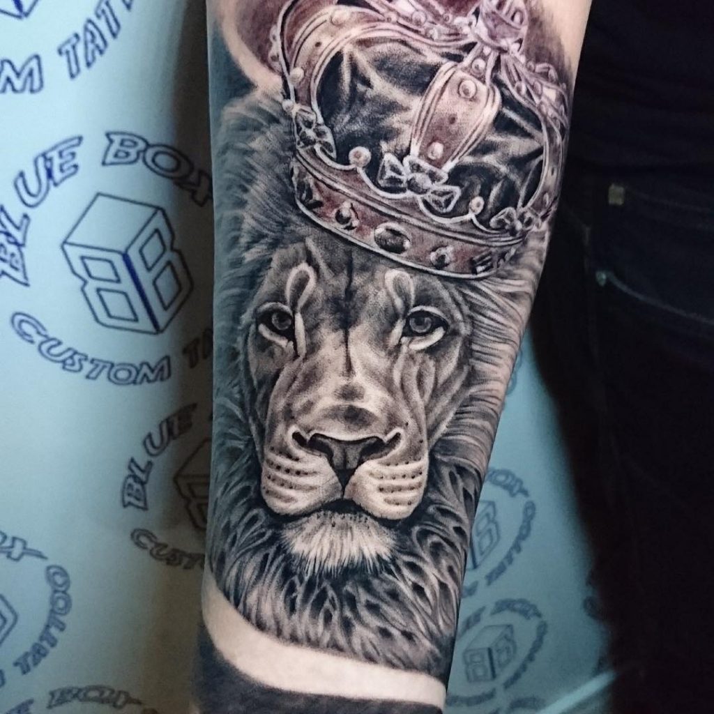 155+ Crown Tattoo Ideas That Are Royally Elegant - Wild Tattoo Art