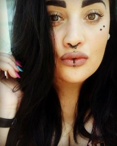 75+ Medusa Piercing Ideas: Pain & Healing Time (& Everything You Need ...