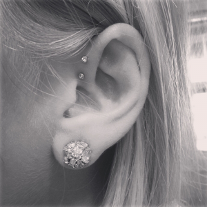 75 Helix Piercing Ideas That Look Great + Pain, Aftercare & Things To ...