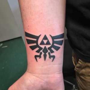 5 Things You Need to Know about Triforce Tattoos (with 75+ Designs ...