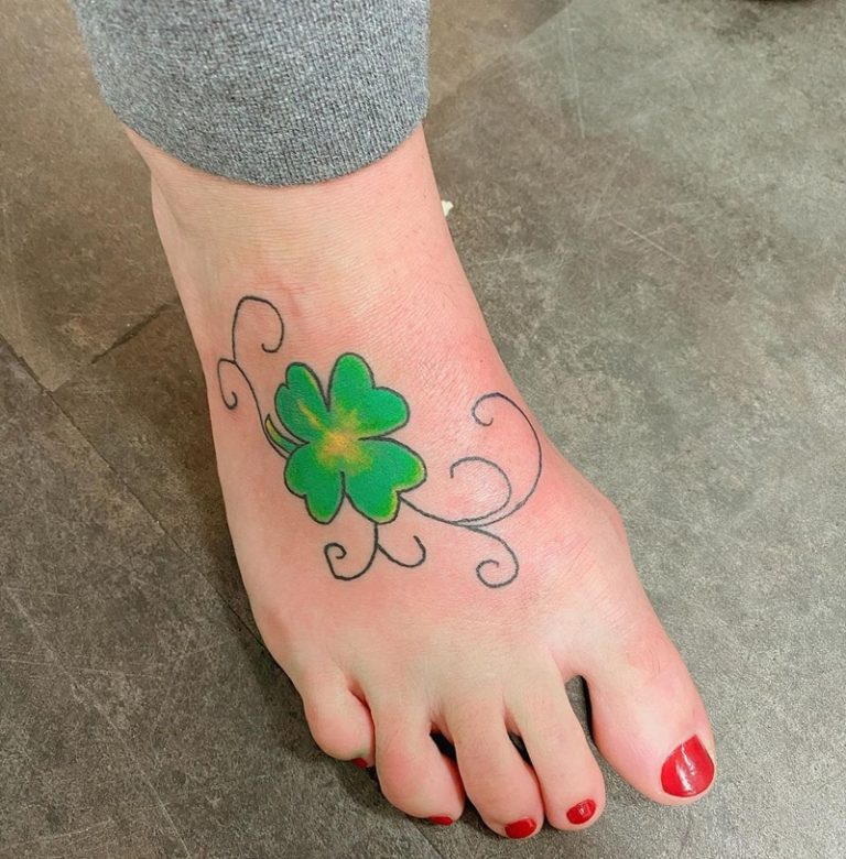 95 Four Leaf Clover Tattoo Ideas and Everything You Need to Know - Wild ...